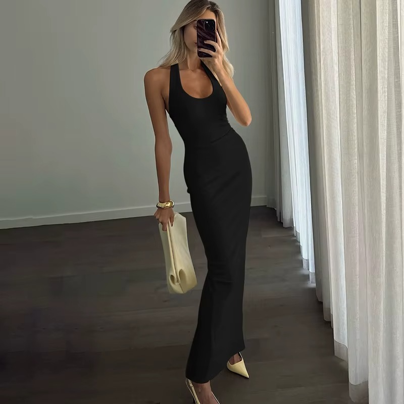 Solidna, dopasowana, elegancka sukienka wieczorowa